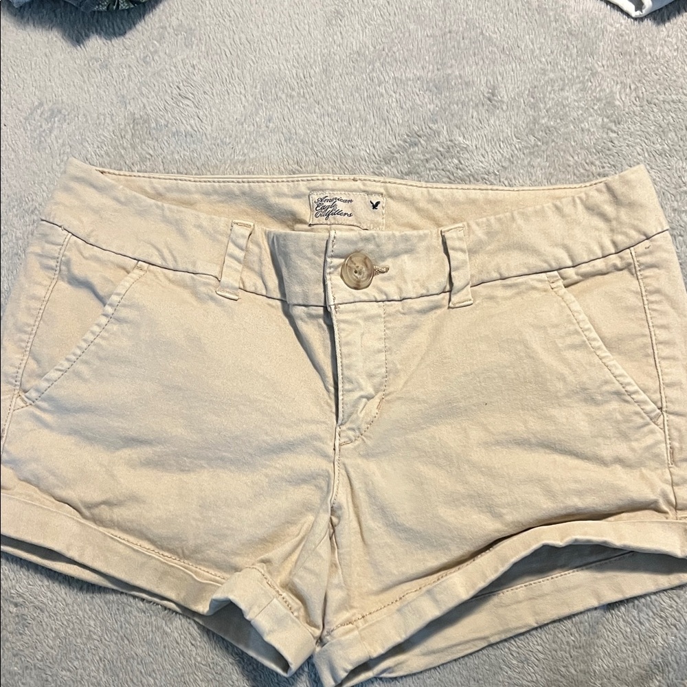 American Eagle Outfitters Women's Tan Cargo Shorts